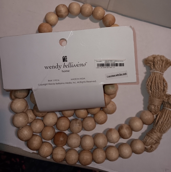 NWT Wendy Bellissimo 6ft. Beaded Wood Garland - Picture 2 of 2